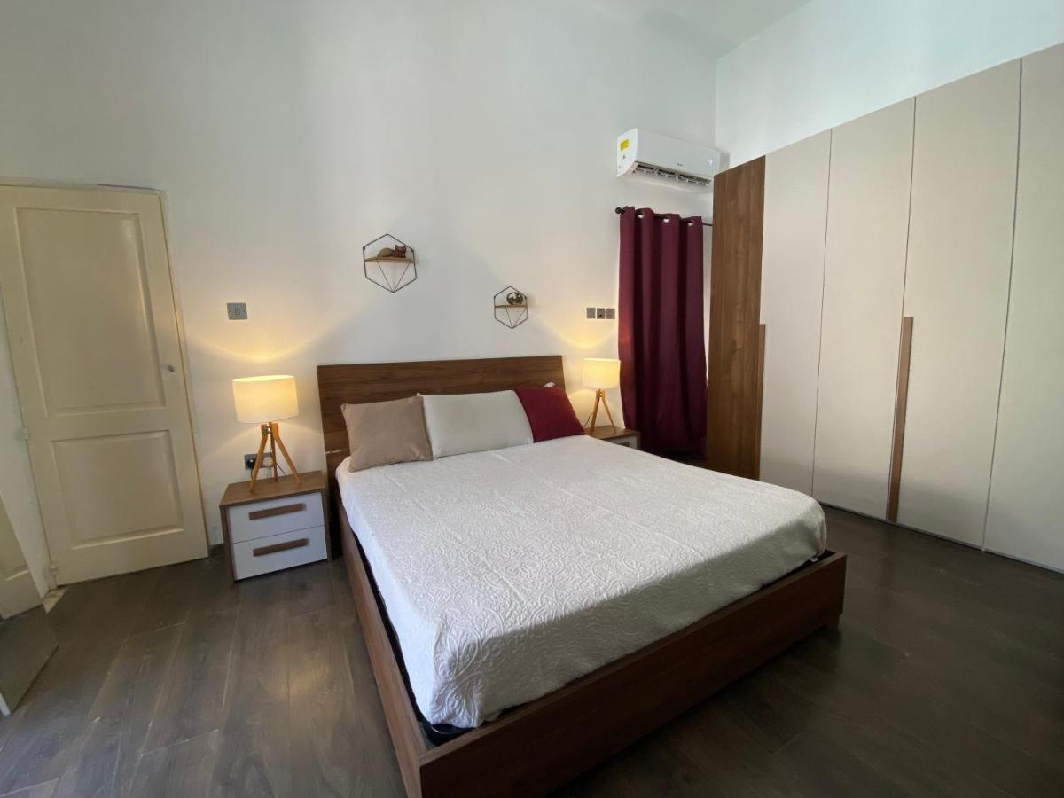 Blue Waters Town House Appartamento Tarxien Esterno foto